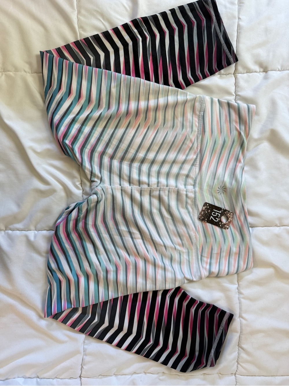 152 Athleta Prism High-Rise Chaturanga Capri Leggings